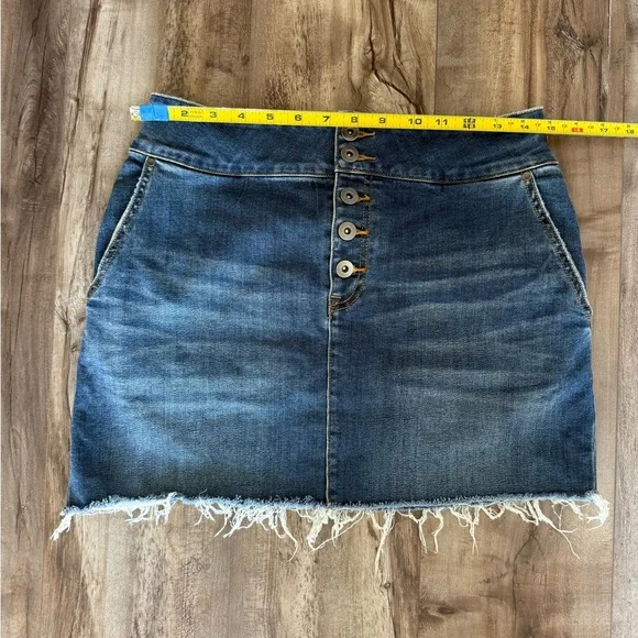 Prana Denim Mini Skirt, Button Front, Raw Hem, Size 10 - Picture 6 of 8